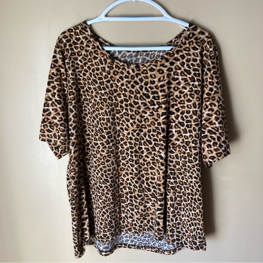 Jones New York Sport Leopard Print Short Sleeve Top
